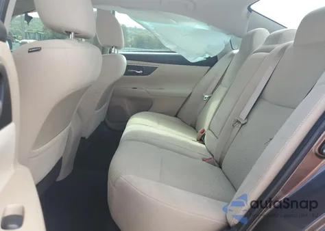 2015 Nissan Altima 2.5 z USA, uszkodzony, nr VIN 1N4AL3AP9FC154003